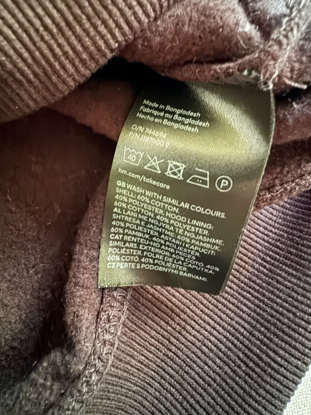 EUC H&M Black Oversized Cropped Hoodie Sweatshirt Sz M - Picture 4 of 5